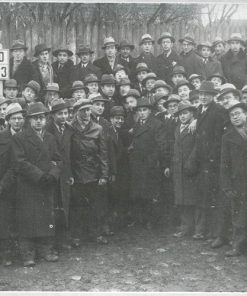 Mirrer Yeshiva Bochurim