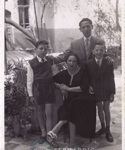 Badiaa Nseiri and Children, Syria
